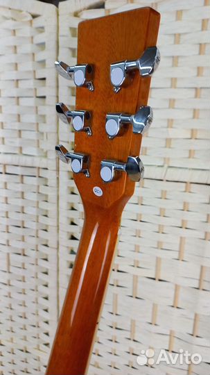 Акустическая гитара Homage