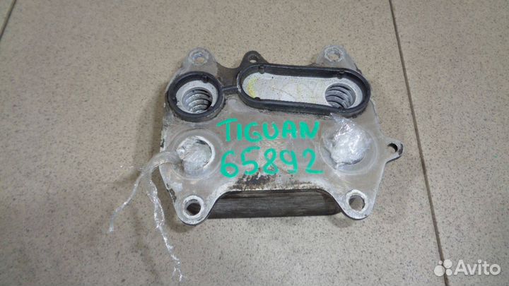 Радиатор масляный VW Tiguan 1