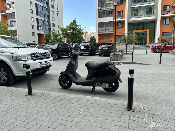 Скутер Honda Lead 50