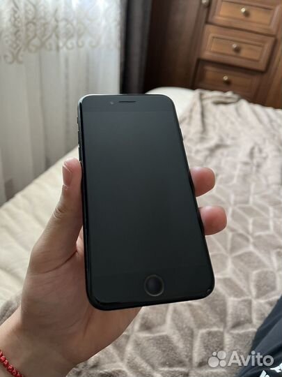 Телефон iPhone 7 32гб