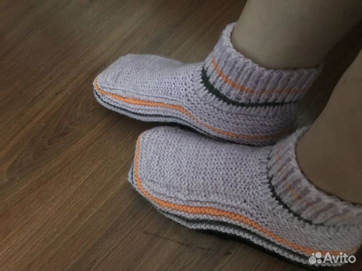 Вязанные тапочки (носки ) ручной работы