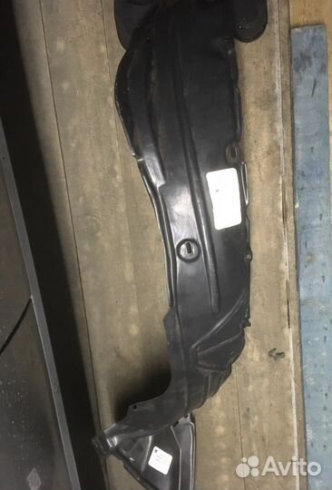 Подкрылок honda CRV 2004 Передний левый