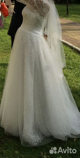 Свадебное платье
