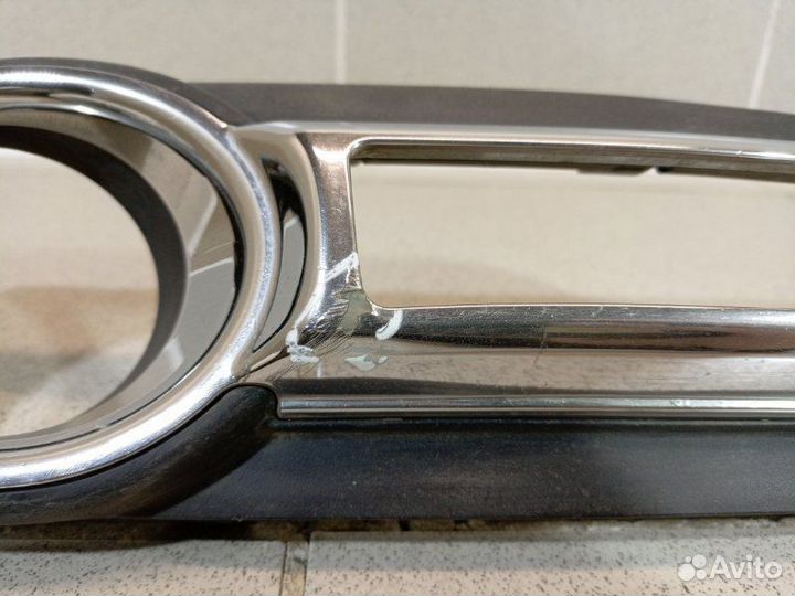 Накладка переднего бампера правая Mitsubishi