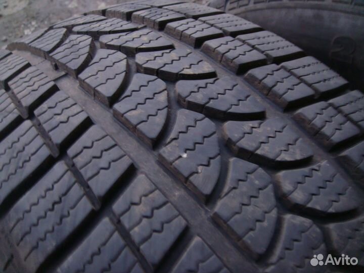 Tigar Winter 1 235/55 R17