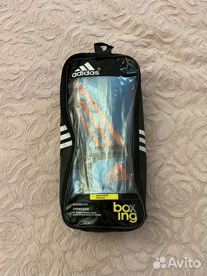 Боксерские перчатки Adidas Speed 100