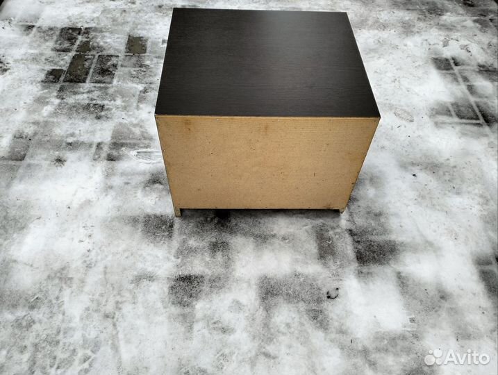 Тумбочка прикроватная