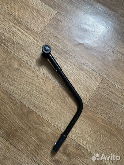 Антиопрокидыватель для инвалидной коляски