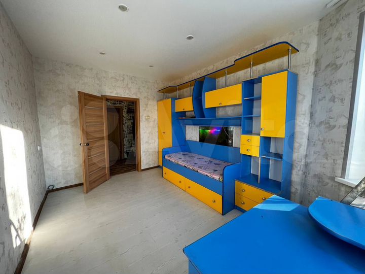 4-к. квартира, 90,5 м², 2/2 эт.