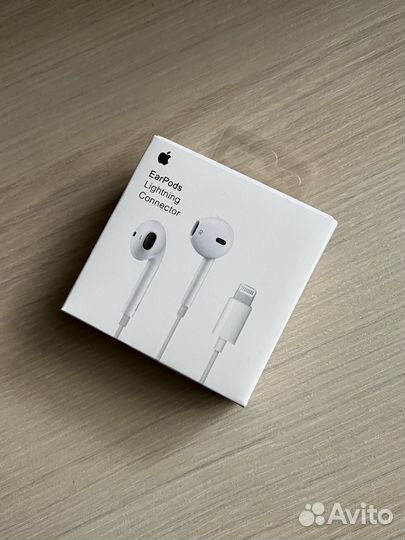 Проводные наушники Apple EarPods Lightning
