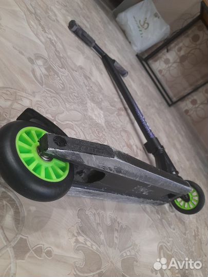 Трюковой самокат tech team