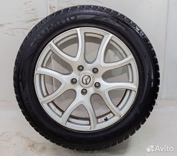 Колеса зимние R17 kumho izen kw22 225/55 101T