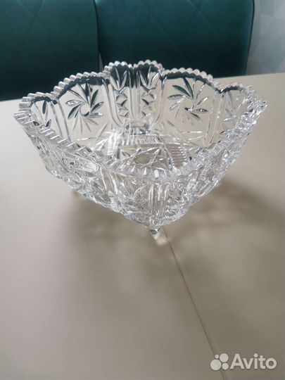 Хрустальная ваза для фруктов