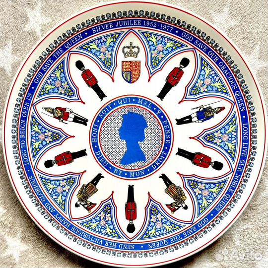 Wedgwood королевская тарелка 1977г