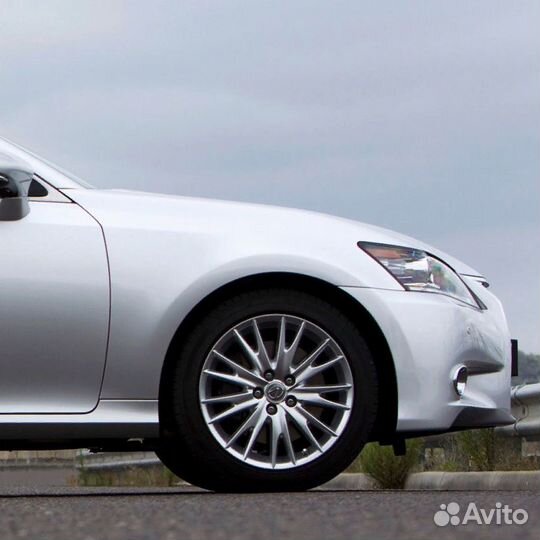 Крыло переднее правое в цвет Lexus GS300/430 L10