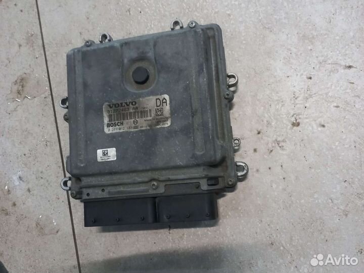 Блок управления двигателем Volvo XC90 d5244t