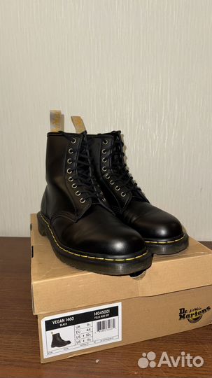 Dr martens vegan 44