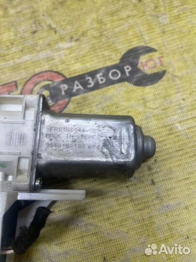 Мотор стеклоподъемника передний правый Ford C-Max