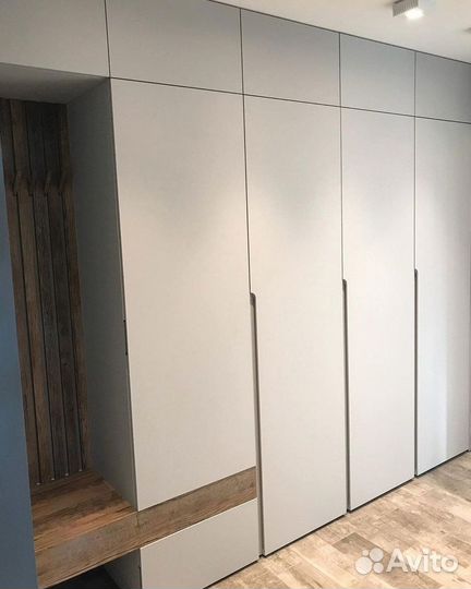 Шкаф встроенный / распашной