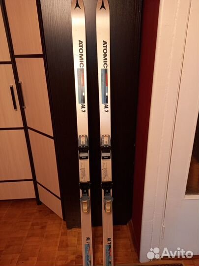 Горные лыжи atomic