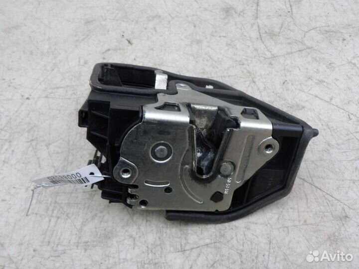 Замок двери передней правой BMW X3 E83
