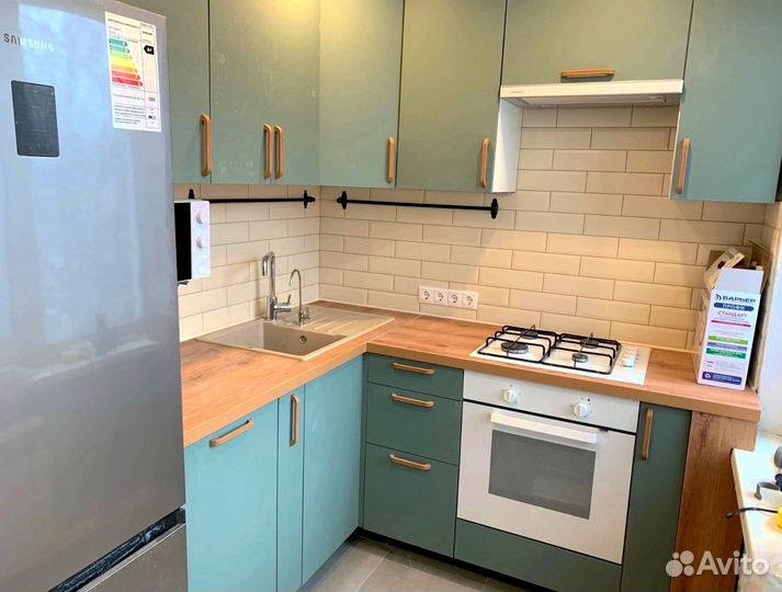 Кухня нежная для молодоженов