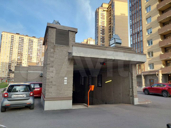 Машиноместо, 13 м²