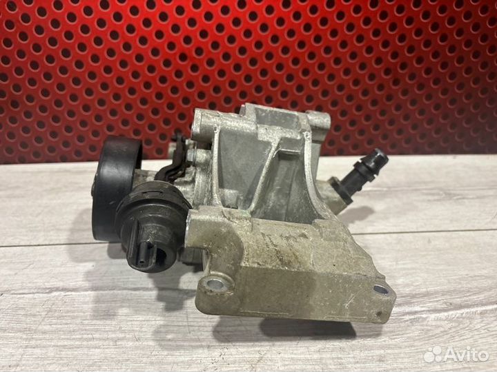 Помпа Bmw 6 G32 B48B20B 2017