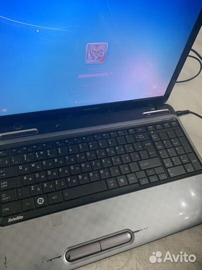 Ноутбук toshiba