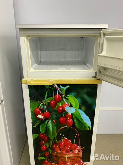 Холодильник 