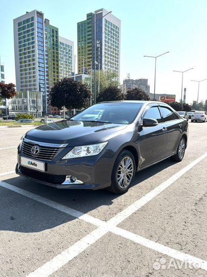 Toyota Camry, 2012