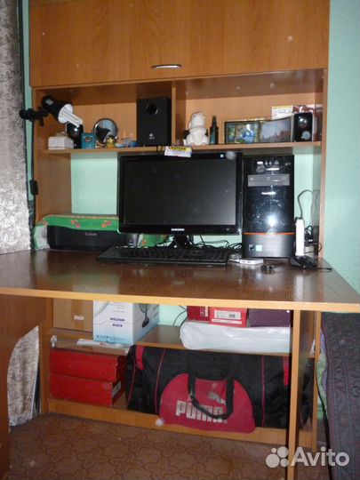 Компьютерный стол