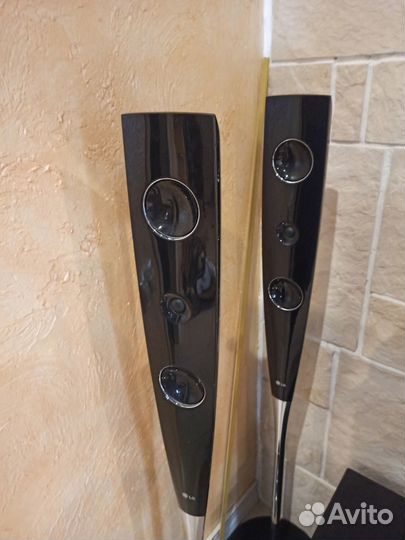 Домашний кинотеатр LG с караоке