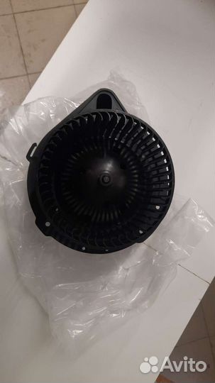 Моторчик печки Audi 80/VW Golf/Jetta/Passat