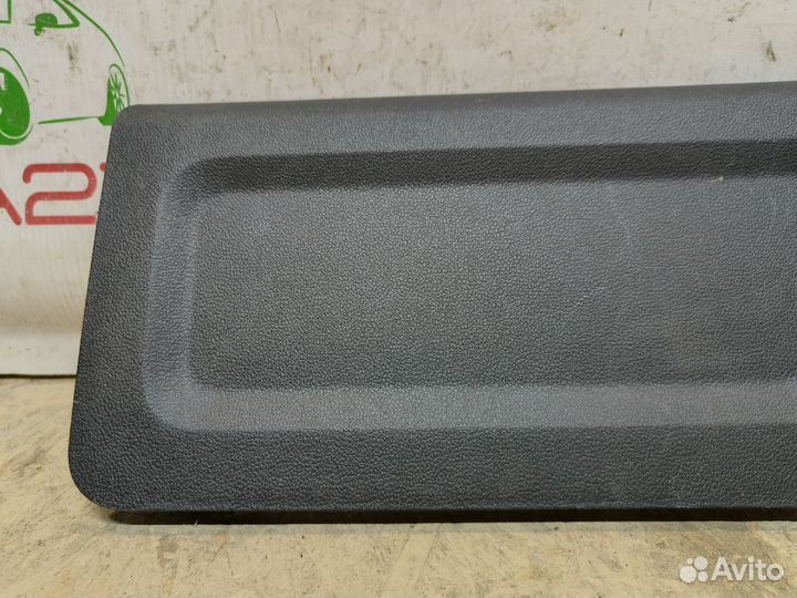 Перегородка Крышка багажного отделения левая Rapid