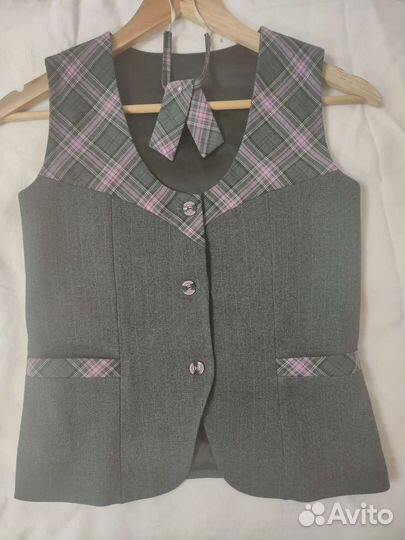 Школьная форма для девочки синяя 146, серая 152