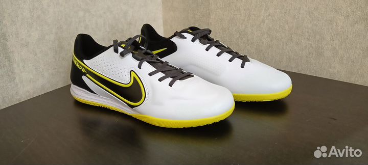Футзалки Nike Tiempo Legend 9