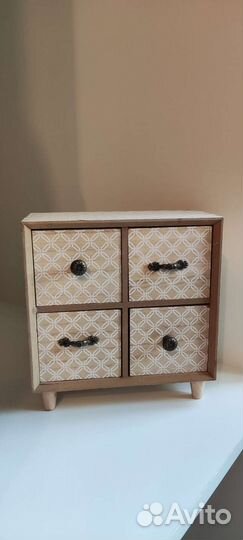 Комод декоративный