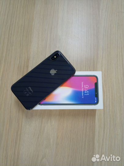 iPhone X, 64 ГБ