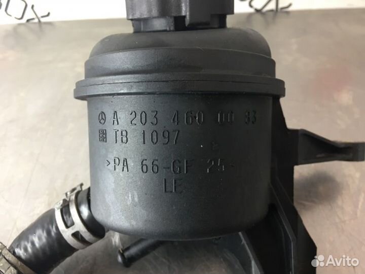 Бачок гидроусилителя Mercedes C-Class W203 OM646