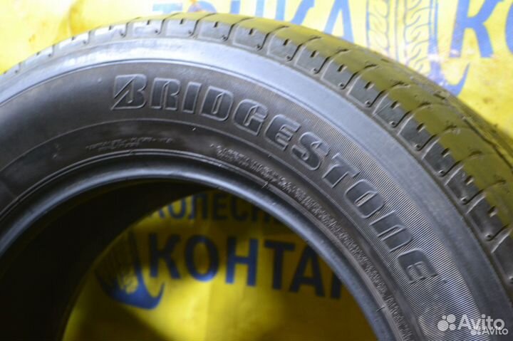 Bridgestone Dueler H/T D687 225/65 R17