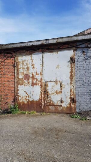 Гараж, > 30 м²