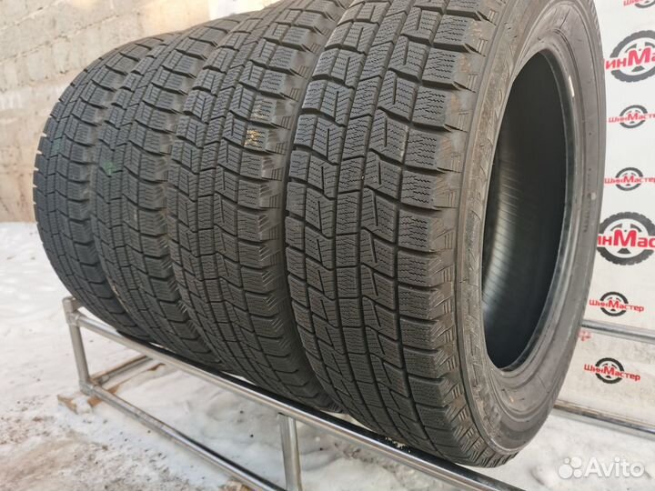 Bridgestone Blizzak Revo GZ 215/60 R17