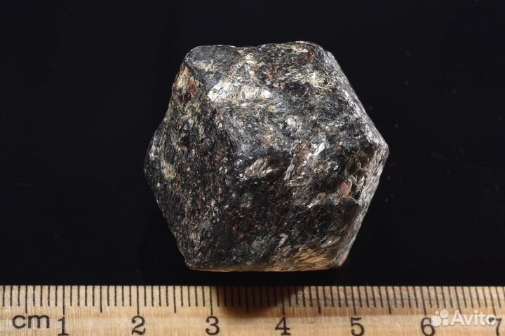 Кристалл. Гранат (альмандин). Лот №1000