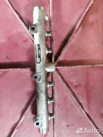 Топливная рейка (форсунки) Hyundai H1 (Starex) TQ