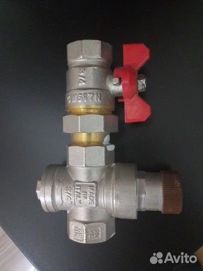 Редуктор давления воды 3/4