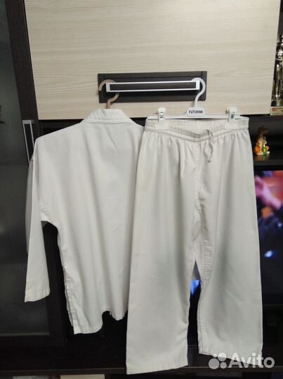 Кимоно для каратэ Demix 130