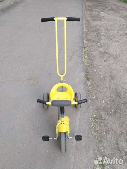 Детский трехколесный велосипед