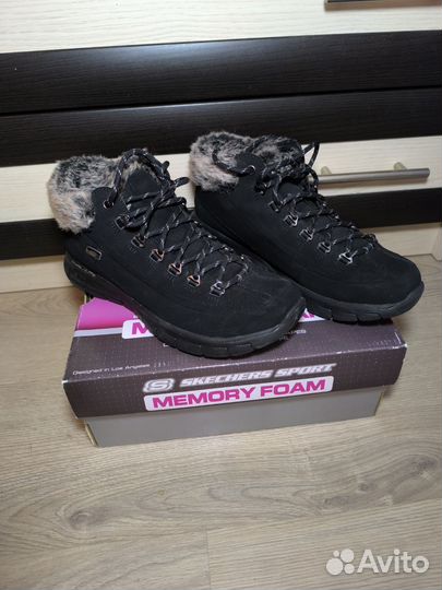 Ботинки женские демисезонные scetchers 38,5