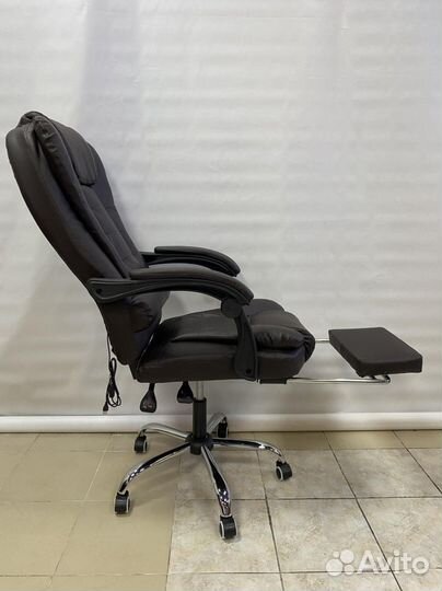 Офисное кресло